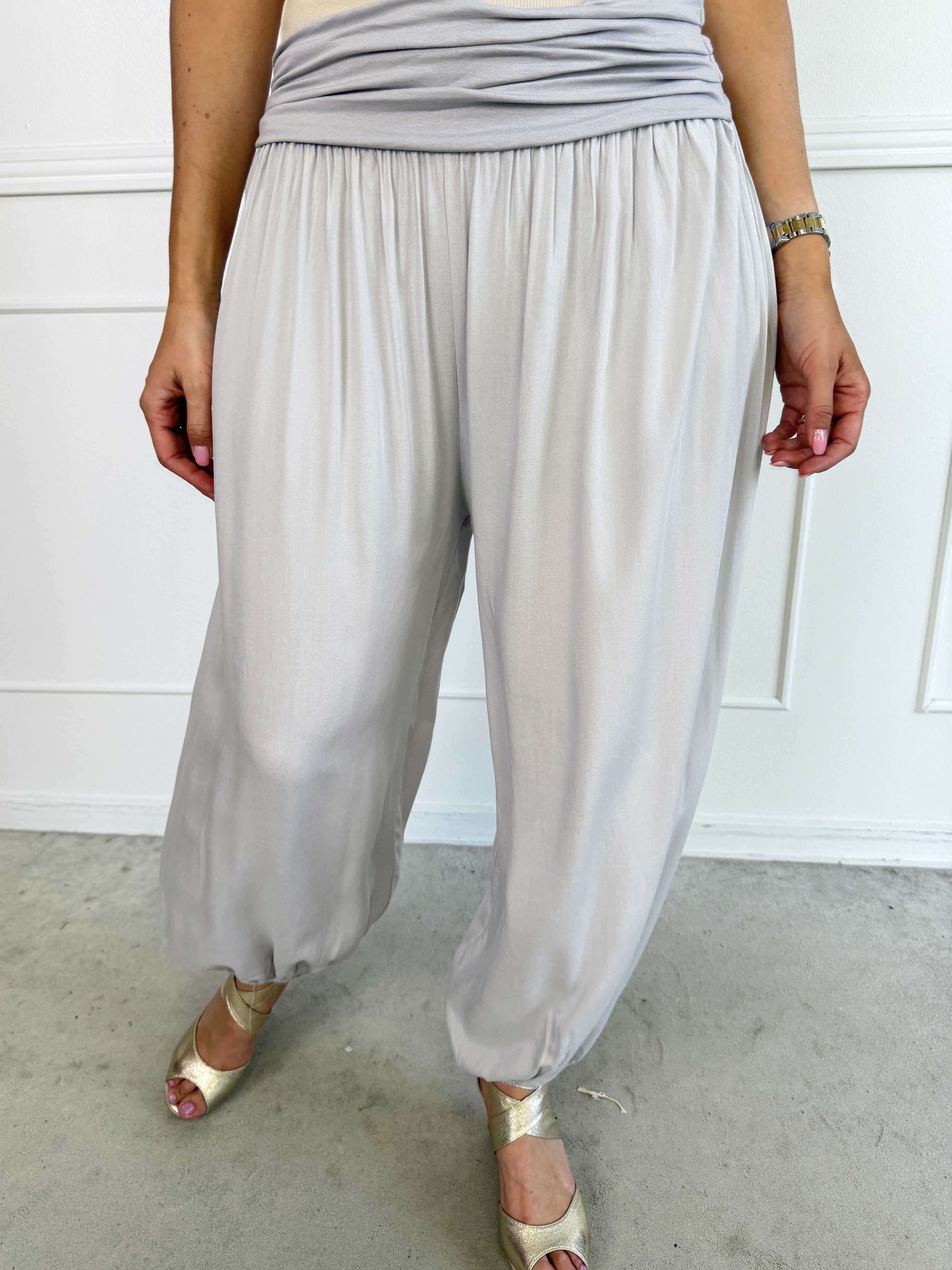 Lava – Plus size haremsbyxor i viskos med resår i midjan
